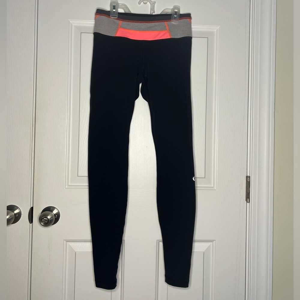 ⚫️Final Price⚫️ Lululemon yoga running pants, size 6
